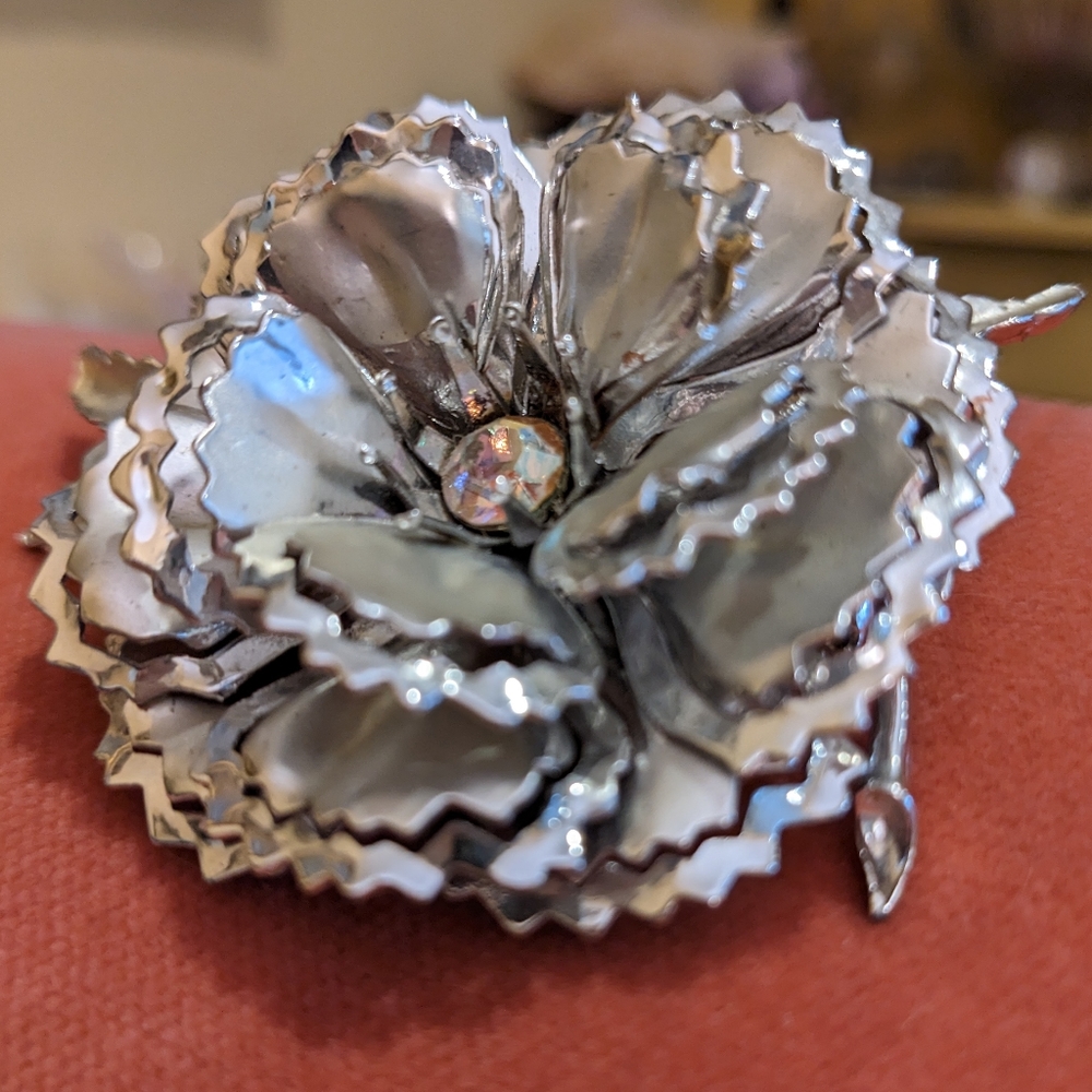 STUNNING SILVER BLING ROSE - Picture 3 of 5